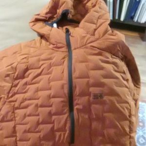 Mountain Hardware Stretch Light Pyllover Men's large (L)